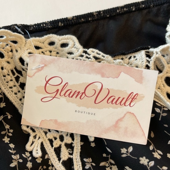 Glam Vault Black and Cream Crochet Floral Dress Size Large NWT - Picture 16 of 17